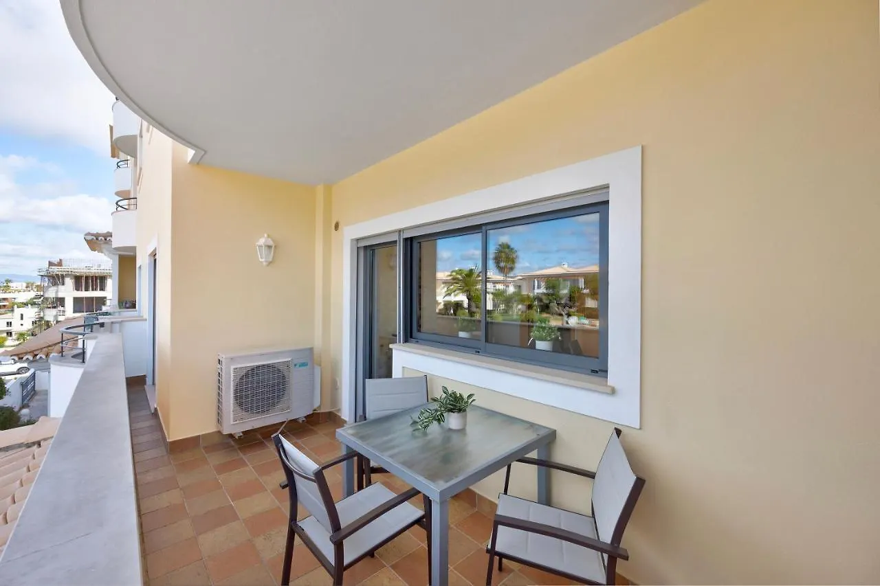 Chez Helene Et Paulo - Lagos Apartment